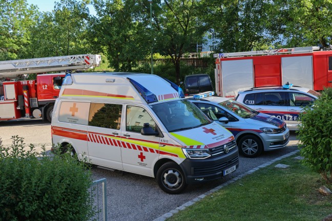 Wohnungsbrand in Wels-Vogelweide sorgte für Einsatz zweier Feuerwehren