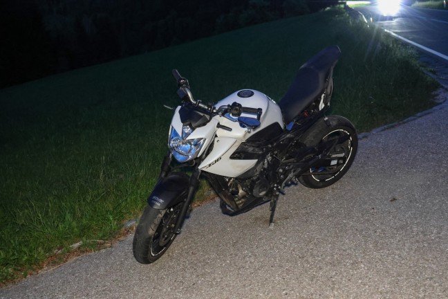 Motorradlenker (20) bei schwerem Unfall auf Scharnsteiner Straße in Gschwandt tödlich verunglückt