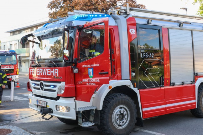 Brand eines Autos in einer Tiefgarage eines Mehrparteienwohnhauses in Schrfling am Attersee