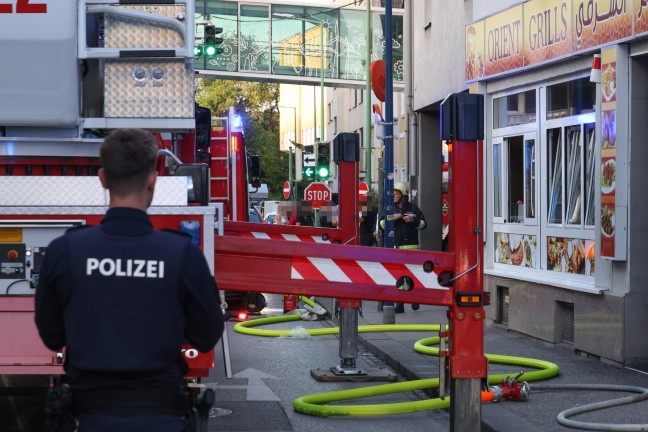 Brand einer Lüftungsanlage an einem Wohn- und Geschäftsgebäude in Wels-Innenstadt