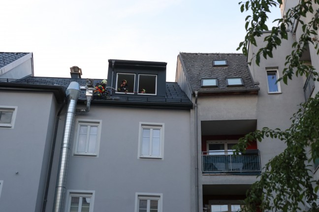 Brand einer Lüftungsanlage an einem Wohn- und Geschäftsgebäude in Wels-Innenstadt