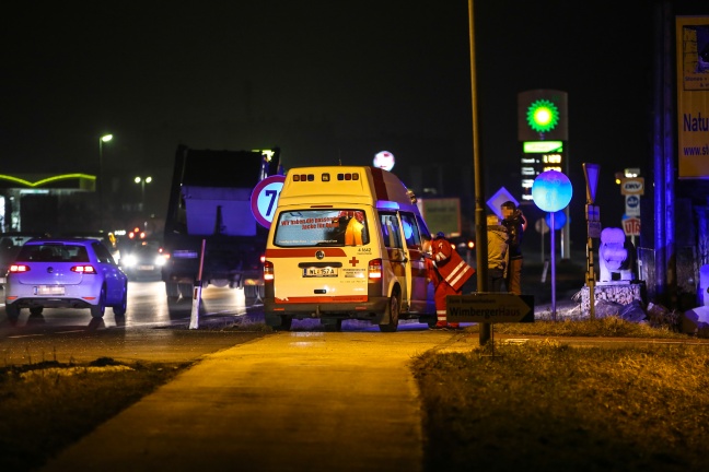 Vier Verletzte bei Verkehrsunfall im Abendverkehr in Marchtrenk