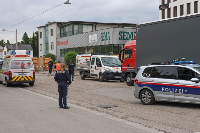 Tdlicher Arbeitsunfall: Arbeiter (18) starb nach Absturz auf Baustelle in Linz-Kaplanhof im Klinikum