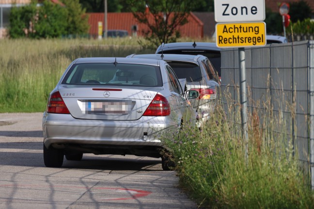 Auffahrunfall mit drei beteiligten Autos im dichten Abendverkehr auf Wiener Strae in Marchtrenk