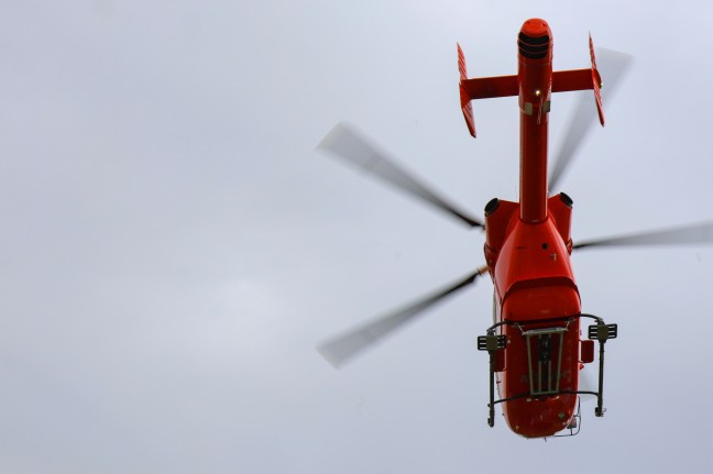 Notarzthubschrauber in Steinerkirchen an der Traun im Einsatz