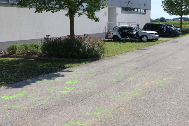 "Problemburschen": Zehnjährige Buben mit Schrottauto für Übungszwecke der Feuerwehr auf Spritztour