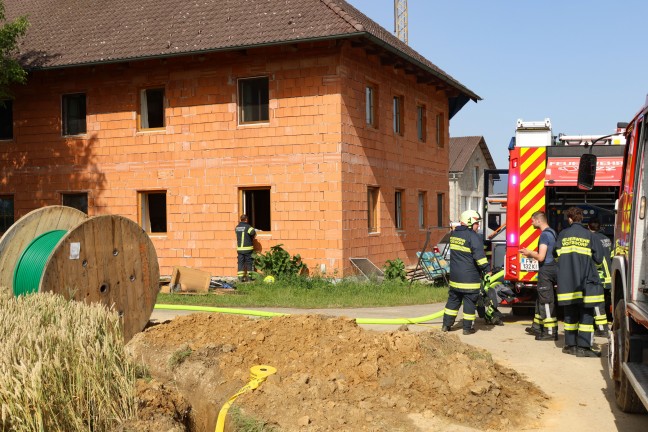 Vier Feuerwehren bei Brand in einem Zimmer in Ried im Traunkreis im Einsatz