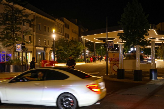 Innenstadt teils abgeriegelt: Groe Polizeiprsenz rund um Fuball-Europameister-Achtelfinale