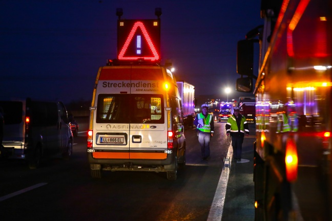 Serienauffahrunfall auf der Westautobahn bei Linz