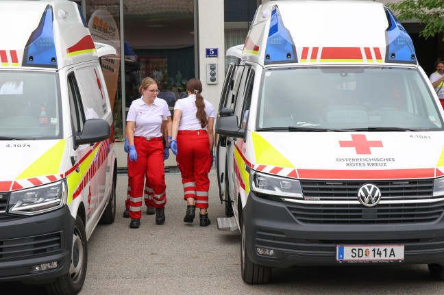 Unwetterschden: Alten- und Pflegeheim in Zell an der Pram mit Groaufgebot gerumt
