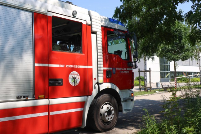 Bootseinsatz: Suche nach in der Traun treibender Person zwischen Thalheim bei Wels und Wels