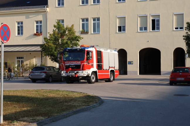 Lautes Piepsen lste Einsatz von Feuerwehr und Polizei in Wels-Lichtenegg aus