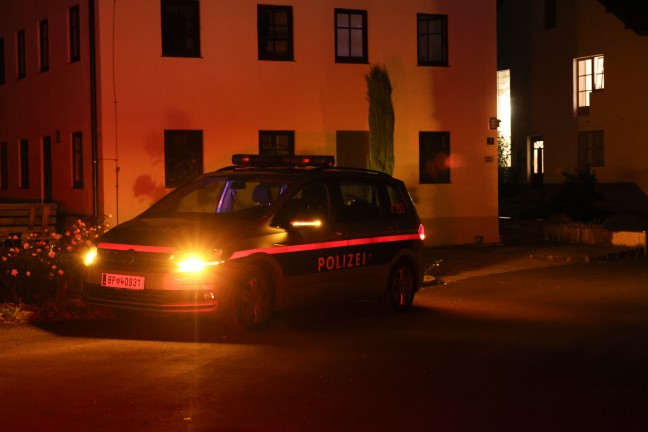 Vier Feuerwehren zu Brand auf Bauernhof nach Atzbach alarmiert
