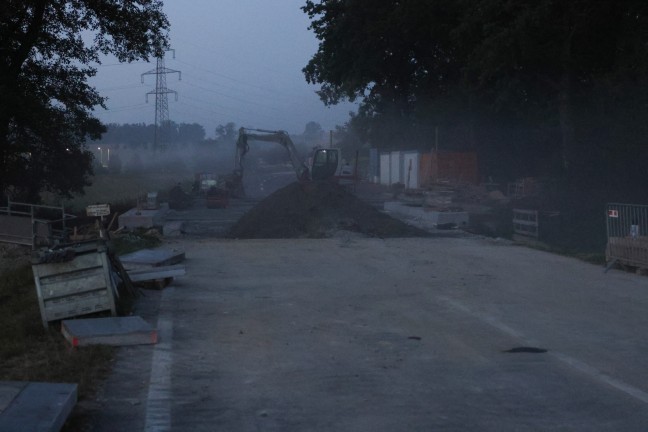 Brckenbaustelle bersehen: Verkehrsunfall auf Innviertler Strae bei Taufkirchen an der Trattnach