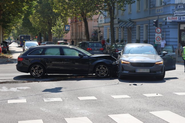 Kreuzungscrash in Wels-Innenstadt whrend Arbeiten an der Ampelanlage