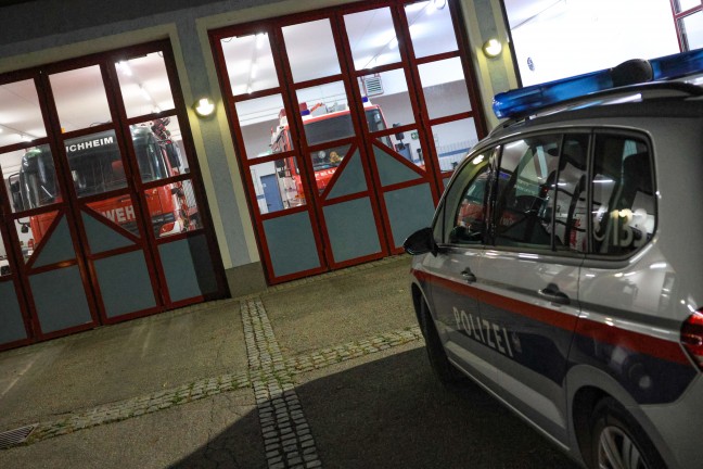 Erleichterung: Abgngiger Pensionist (82) spazierte bei Suchaktion in Attnang-Puchheim zur Feuerwehr