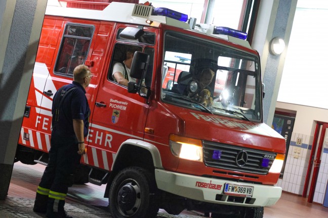 Erleichterung: Abgngiger Pensionist (82) spazierte bei Suchaktion in Attnang-Puchheim zur Feuerwehr