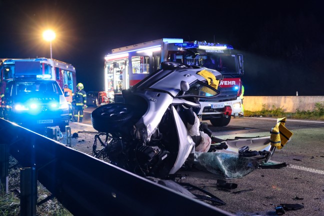 Geisterfahrerunfall: Autolenker (19) bei Frontalcrash auf Westautobahn in Vorchdorf tdlich verletzt