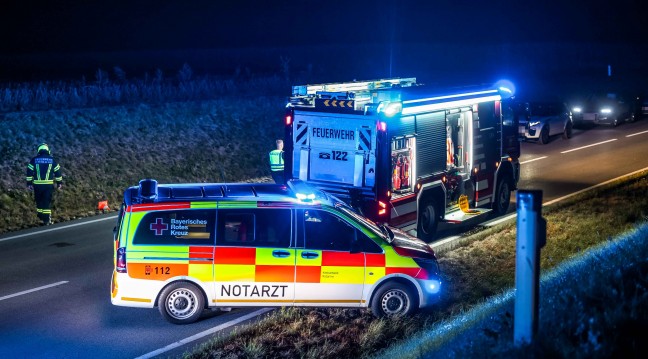 Fnf teils Schwerverletzte bei Crash zwischen Kleintransporter und Auto auf bei St. Peter am Hart