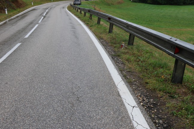 Zwei Todesopfer (37 und 43) bei Motorradsturz auf Mhllackener Strae in Feldkirchen an der Donau