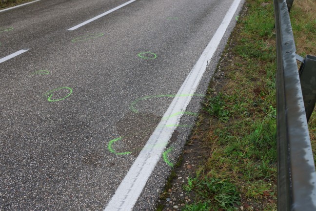 Zwei Todesopfer (37 und 43) bei Motorradsturz auf Mhllackener Strae in Feldkirchen an der Donau