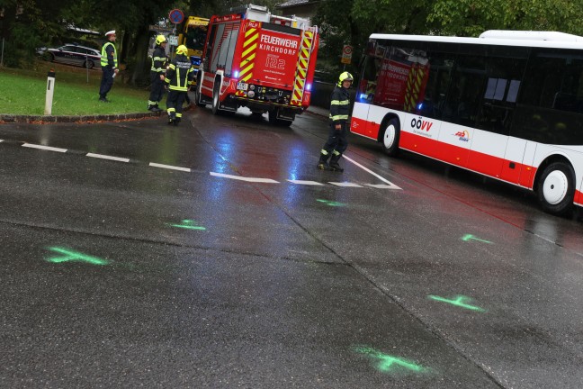Kreuzungscrash zwischen zwei PKW in Kirchdorf an der Krems