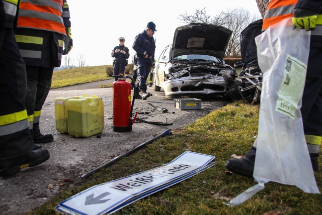 Verkehrsunfall in Weikirchen an der Traun endet glimpflich