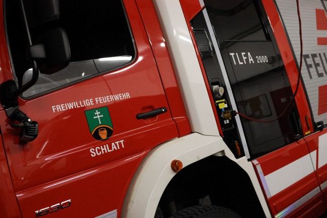 Personenrettung in Schlatt: Person nach Sturz aus Ager-Bschung gerettet