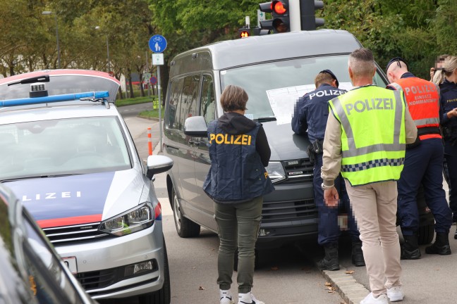 Bankberfall: Alarmfahndung nach bewaffnetem Raubberfall auf Bankfiliale in Linz-Urfahr