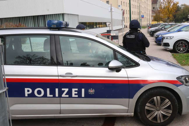 Schwer bewaffnet: Polizei nach Hinweis zu Doppelmord im Mhlviertel auch in Wels-Neustadt im Einsatz