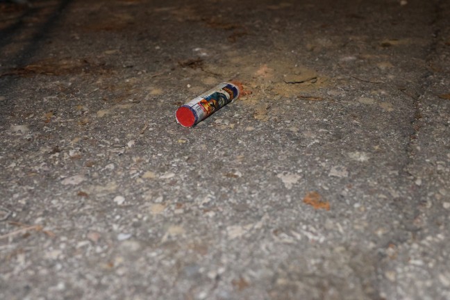 Brandverdacht durch abgebranntes Feuerwerk in Wels-Vogelweide