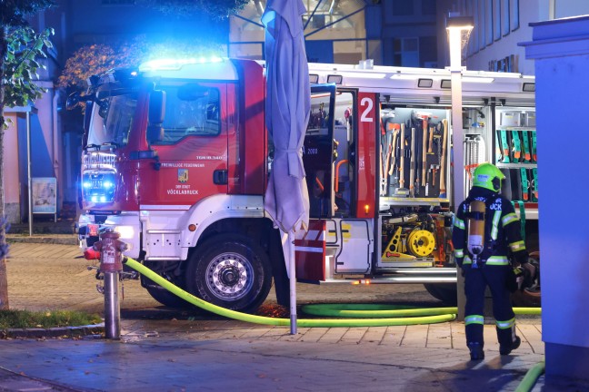 Brand in einem Wohn- und Geschftsgebude in Vcklabruck