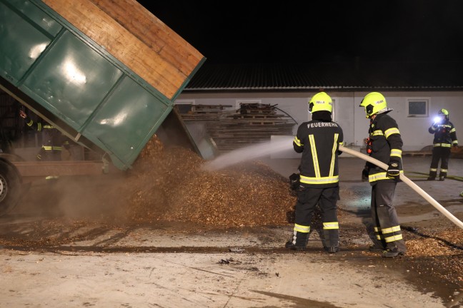 Vier Feuerwehren bei Brand auf einem Bauernhof in Eberstalzell im Einsatz