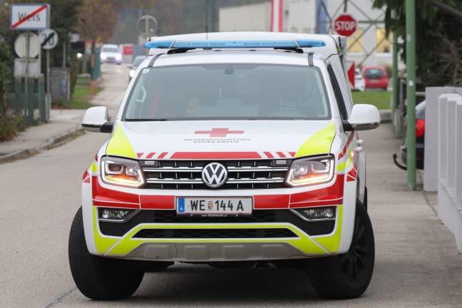 Hohe CO-Konzentration: Person in einem Wohnhaus in Wels-Schafwiesen reglos aufgefunden