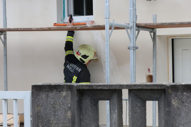 Hohe CO-Konzentration: Person in einem Wohnhaus in Wels-Schafwiesen reglos aufgefunden