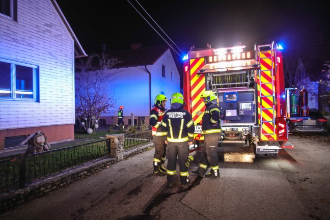 Zwei Feuerwehren bei Kleinbrand in einem Wohnhaus in Oftering im Einsatz