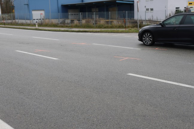 Personenrettung nach schwerem Verkehrsunfall auf Rieder Strae bei Hohenzell