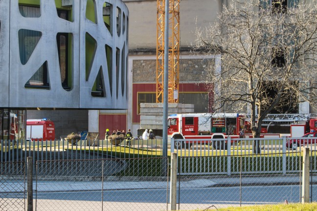 Doppelter Einsatz für die Feuerwehr in einem Industriebetrieb in Kirchdorf an der Krems