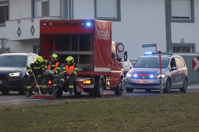 13 Kilometer lange lverschmutzung sorgte fr Einsatz von vier Feuerwehren und Straenmeisterei