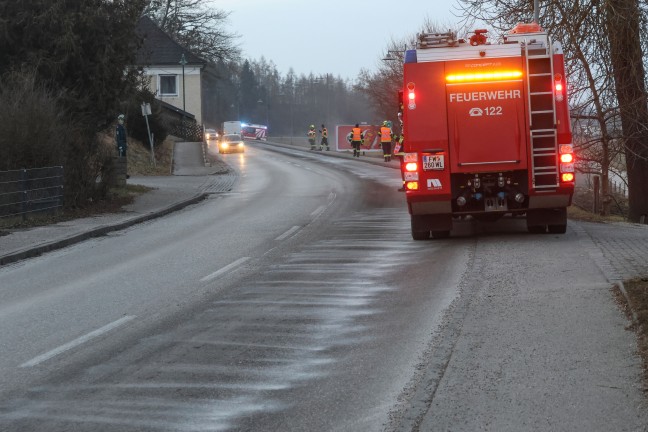 13 Kilometer lange lverschmutzung sorgte fr Einsatz von vier Feuerwehren und Straenmeisterei