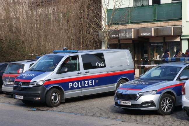 Alarmfahndung nach Raubberfall auf Juwelier in Marchtrenk