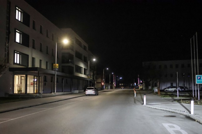 Ried im Innkreis: Schler im Berufsschulinternat mit Finger im Lattenrost eines Bettes eingeklemmt