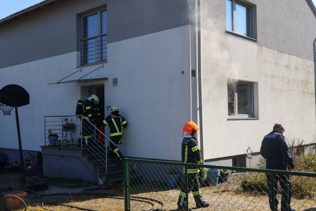 Dunstabzug in Flammen: Brand in der Kche eines Einfamilienhauses in Thalheim bei Wels