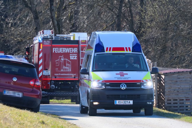 Personenrettung in Waldneukirchen: Mann drohte zur Gnze in Gllegrube zu strzen