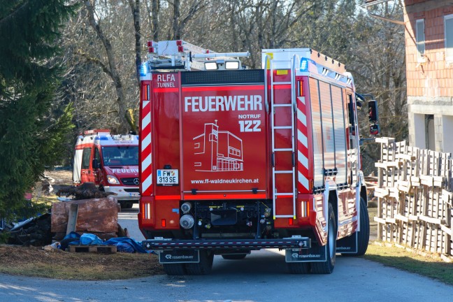 Personenrettung in Waldneukirchen: Mann drohte zur Gnze in Gllegrube zu strzen