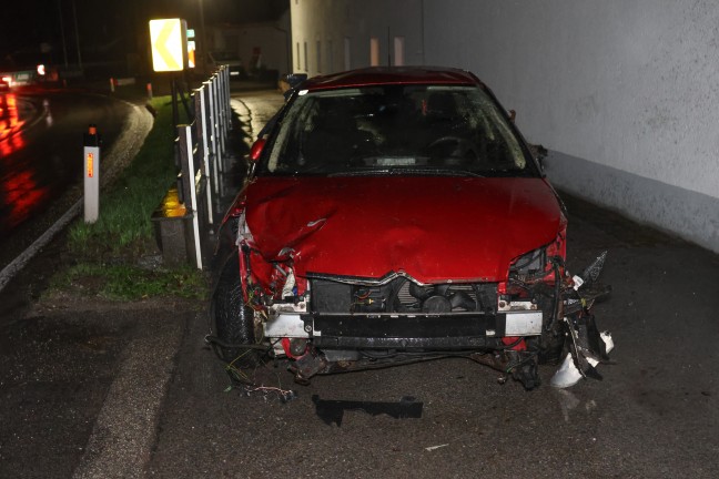 Personensuche nach Verkehrsunfall auf Pyhrnpass Strae bei Micheldorf in Obersterreich
