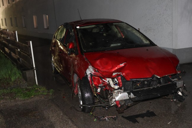 Personensuche nach Verkehrsunfall auf Pyhrnpass Strae bei Micheldorf in Obersterreich