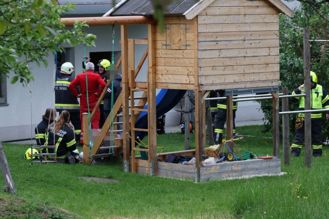 Drei Feuerwehren bei Brand in einem Wohngebude in St. Thomas im Einsatz