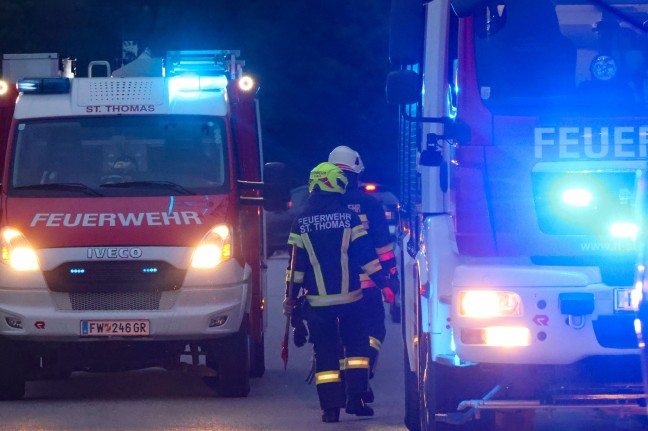Drei Feuerwehren bei Brand in einem Wohngebude in St. Thomas im Einsatz