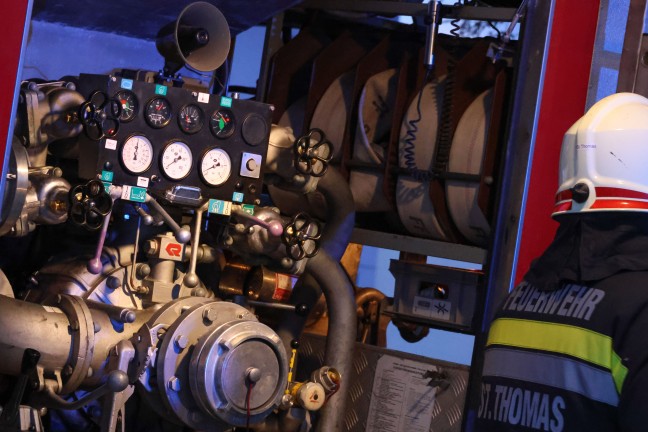 Drei Feuerwehren bei Brand in einem Wohngebude in St. Thomas im Einsatz